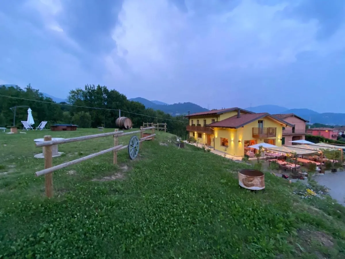 Agriturismo La Soglia Del Parco Ranica Italia