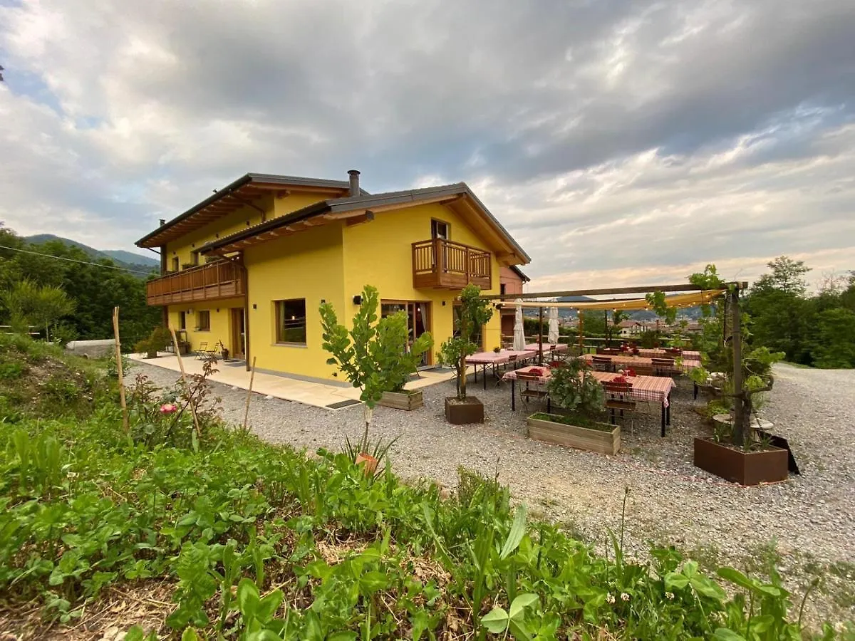 Ranica Agriturismo La Soglia Del Parcoヴィラ 0*,